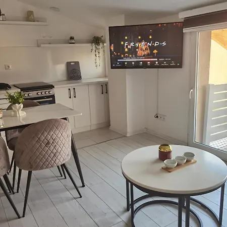 Stan Na Dan - Ilicka דירה